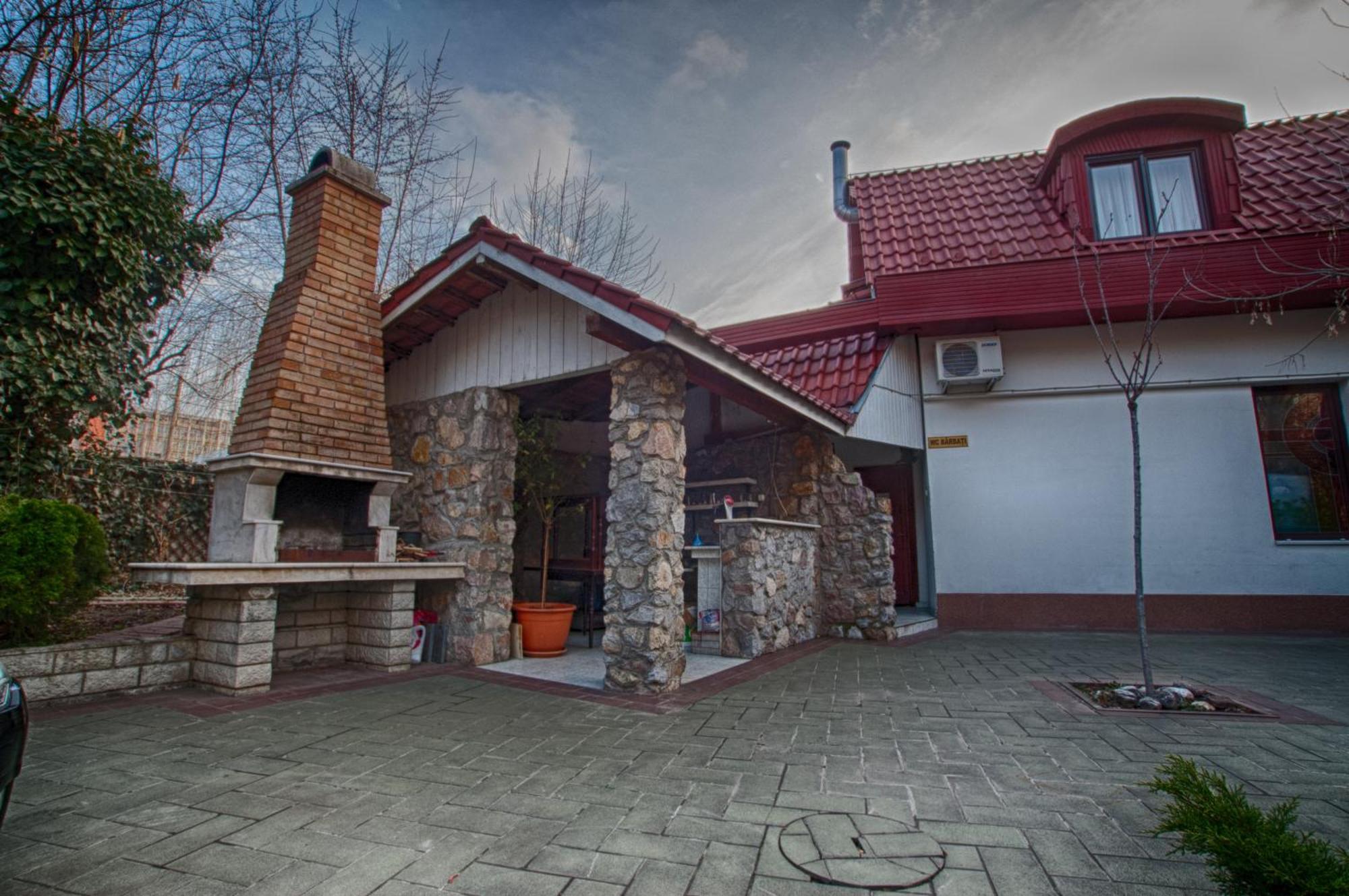 Hotel Melody Орадя Екстер'єр фото